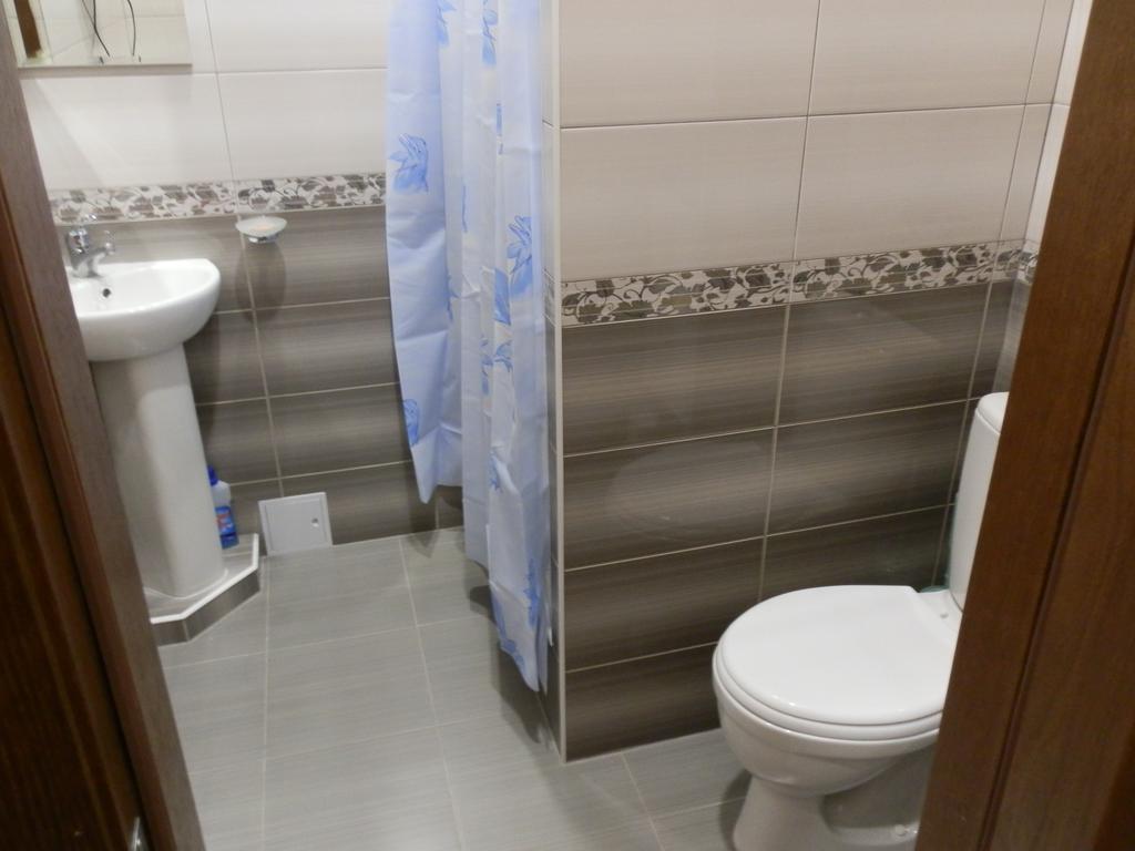 Apartment On Mykoly Ovodova Street Vinnitsa Eksteriør bilde